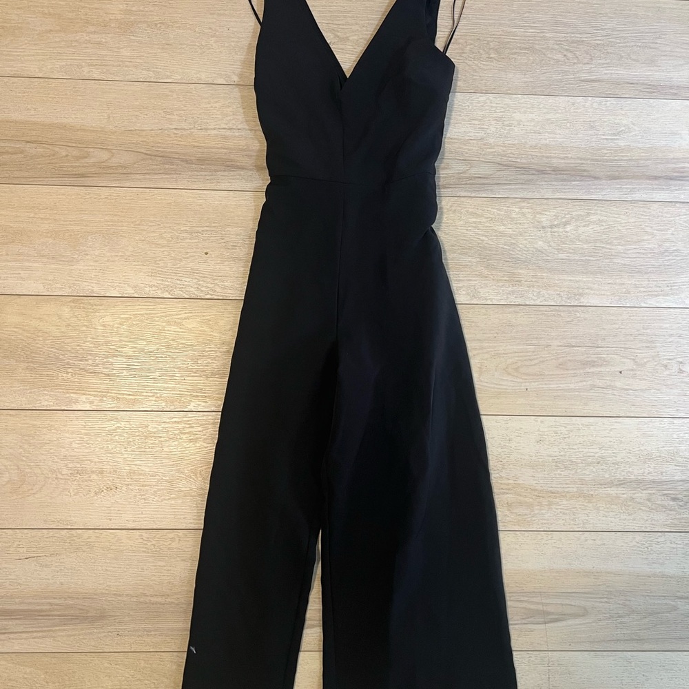 Sam Edelman Black Crop Jumpsuit NWT Size 10 Elegant One Piece 40K302
